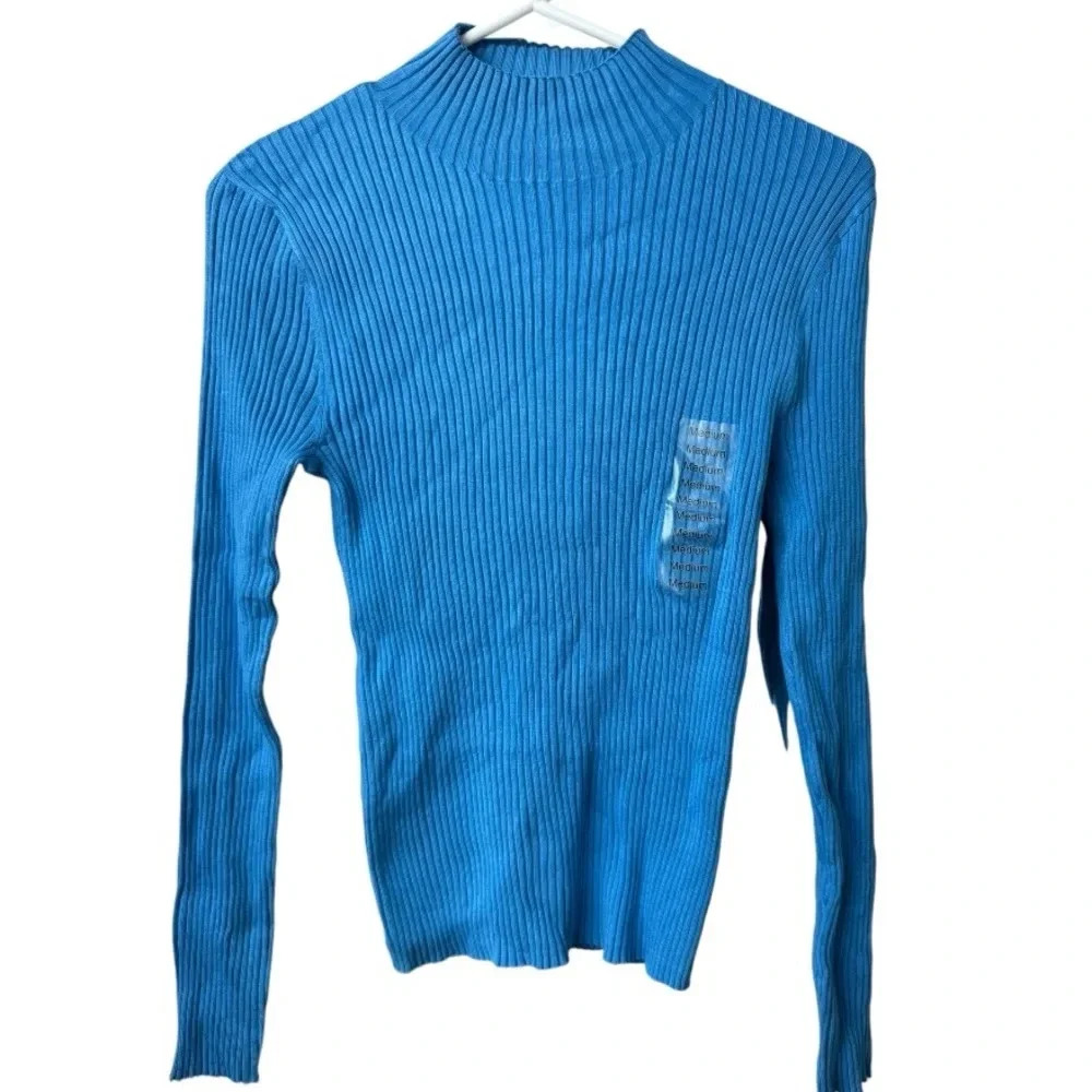 Chaus‎ Mock neck, long sleeve silk blue shirt size medium NWT
